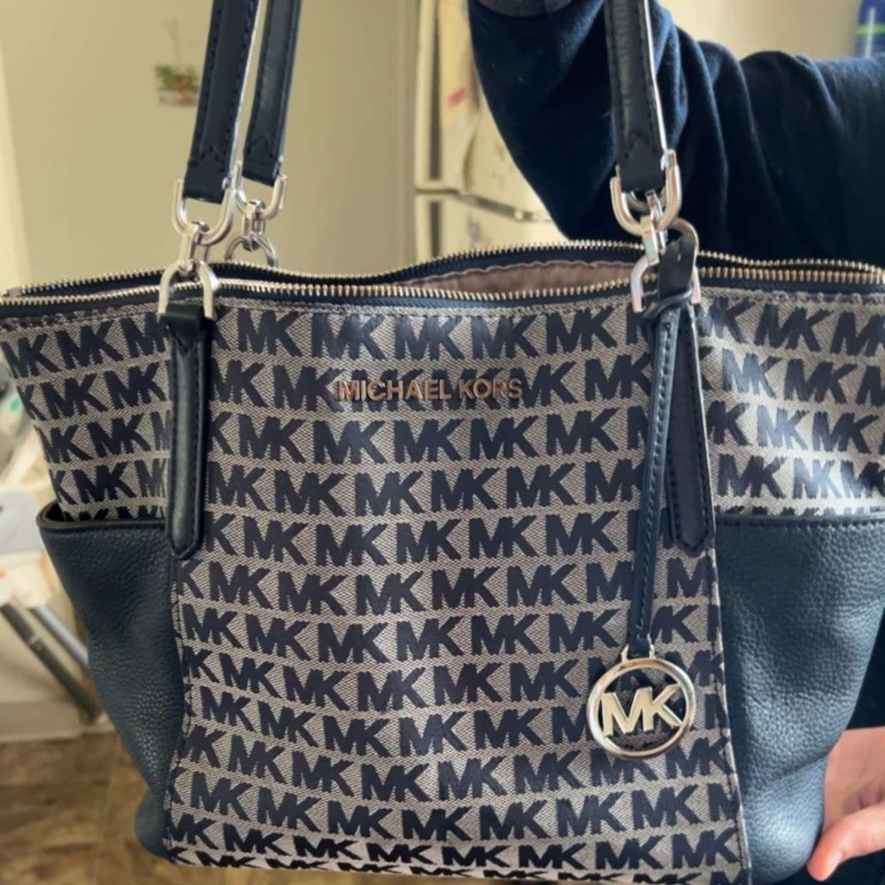 MK purse and wallet set